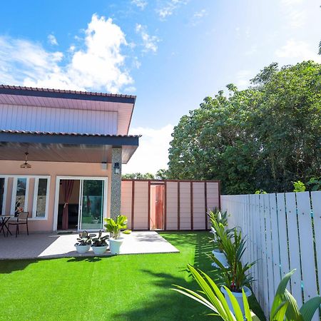 D' Village Cottage 2 - Private Pool Villa Pantai Cenang  Exterior foto